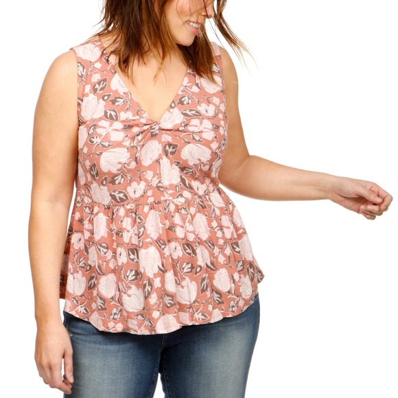Lucky Brand Tops - NWT Lucky Brand 1X Floral Peplum Sleeveless Top